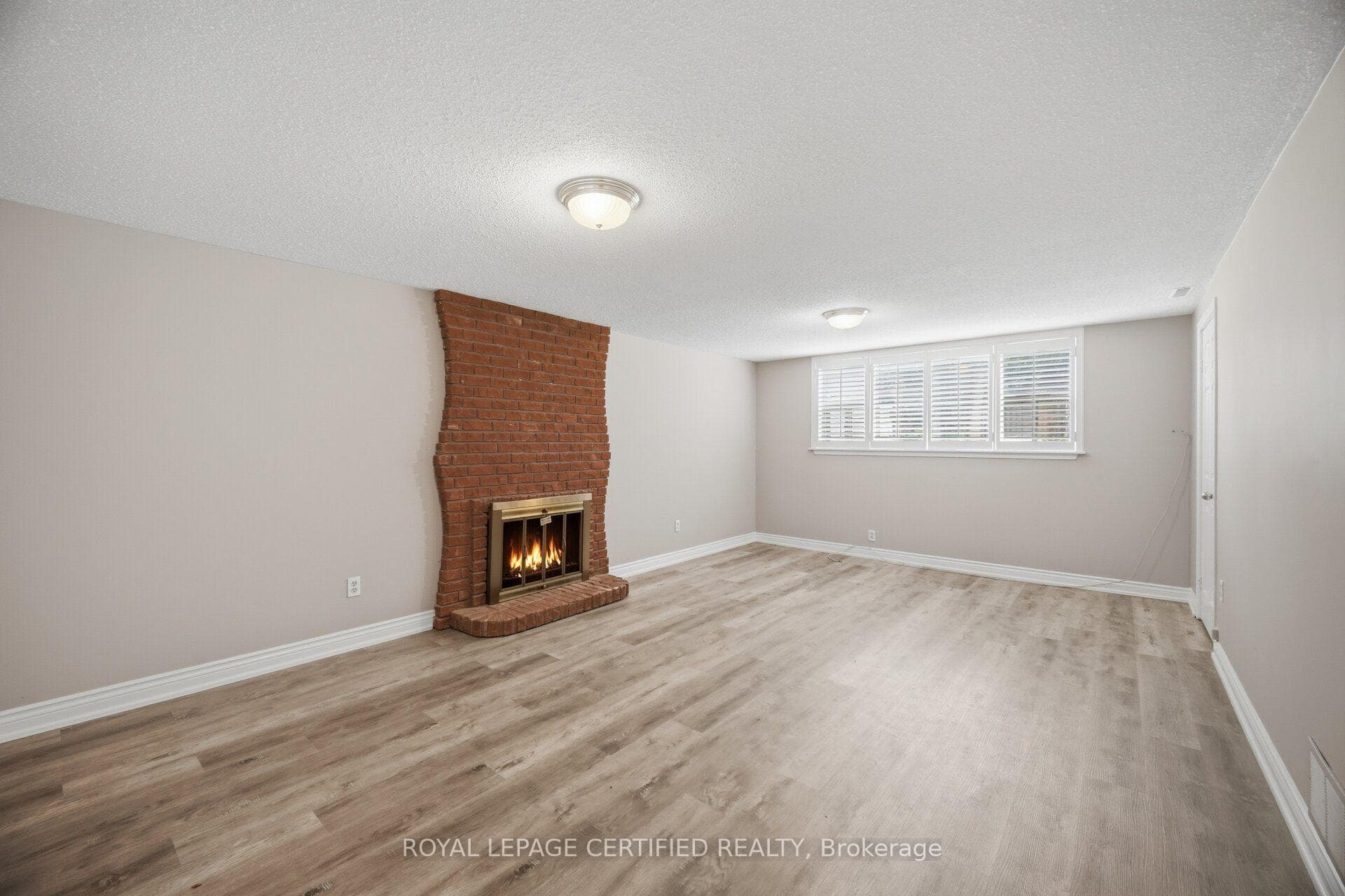 33 Grassmere Crescent photo 30