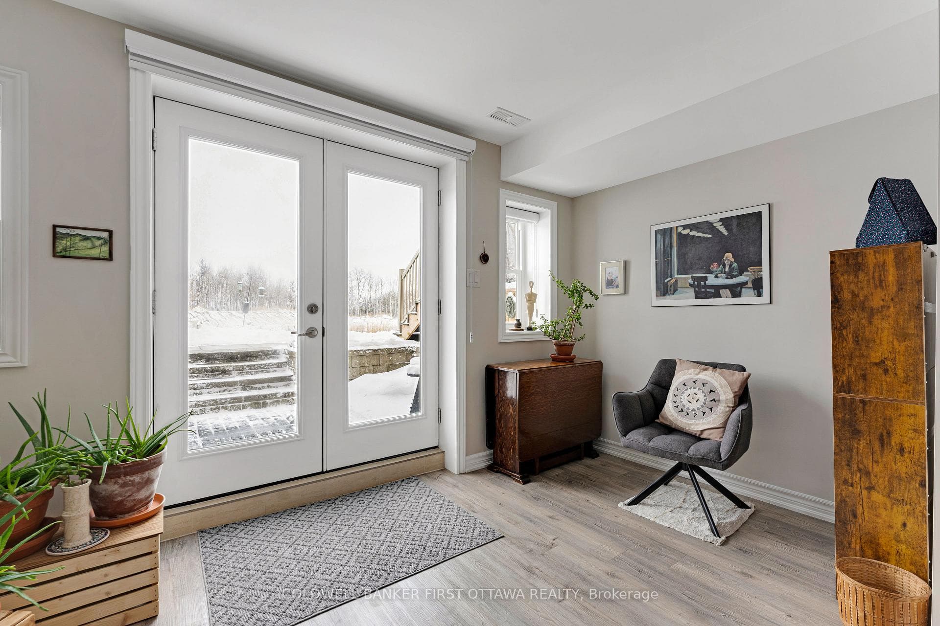 Lower level family room w walkout to patio