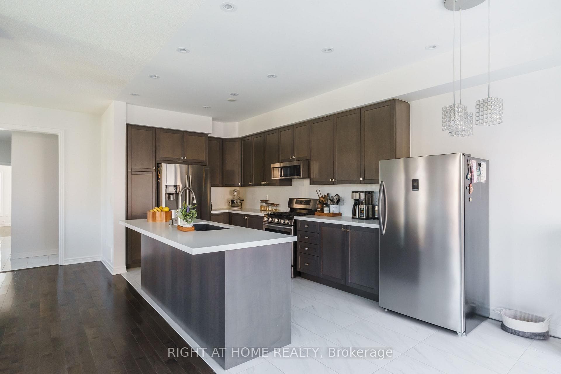 47 Foxberry Road photo 6