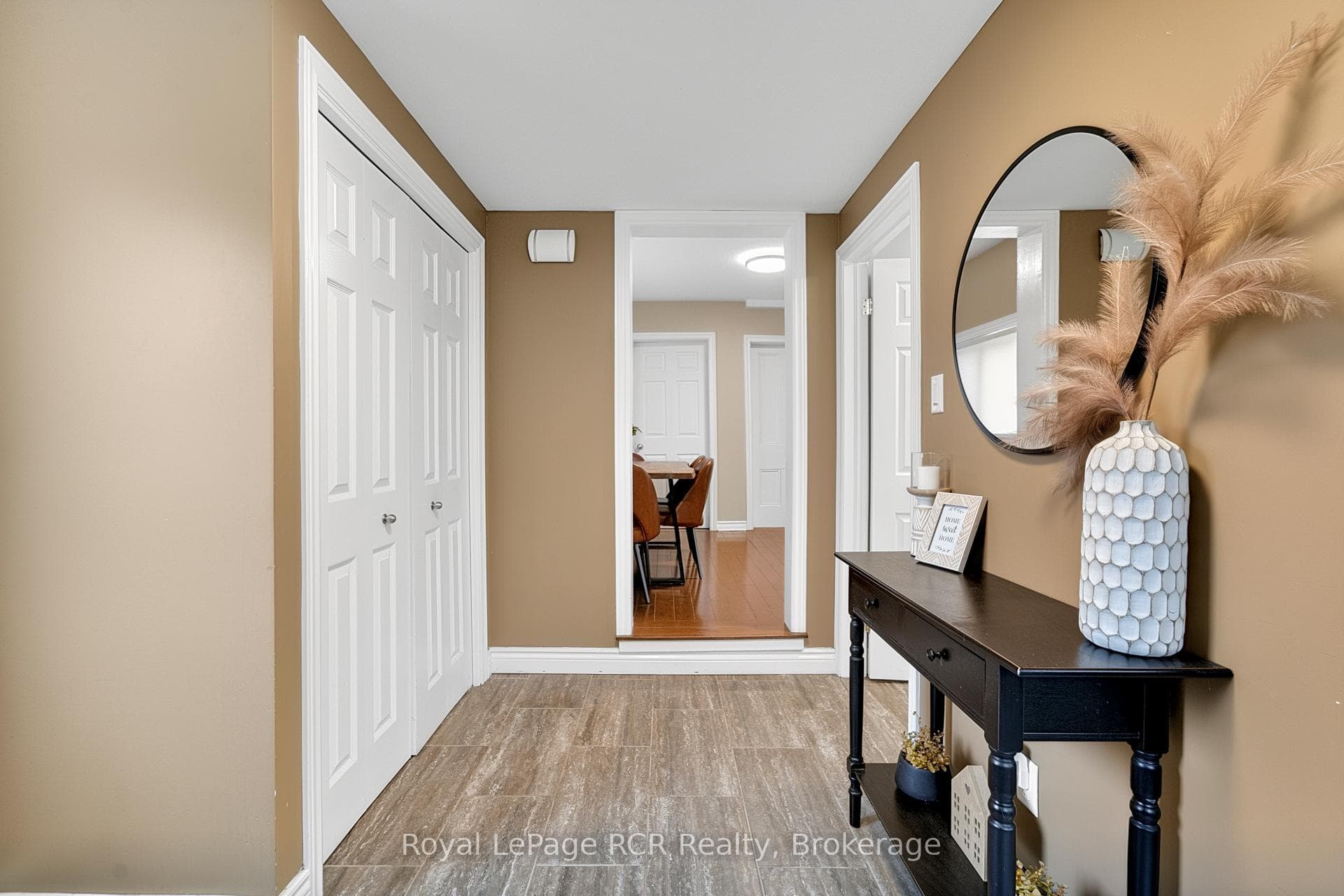 236 Andrew Street photo 4