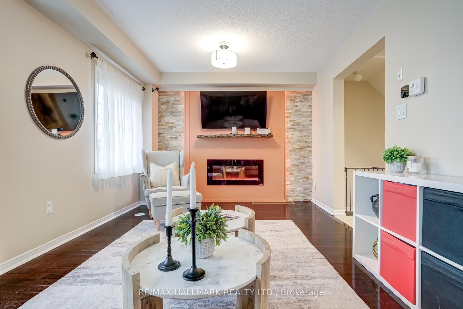 187 Hawkview Boulevard photo 13