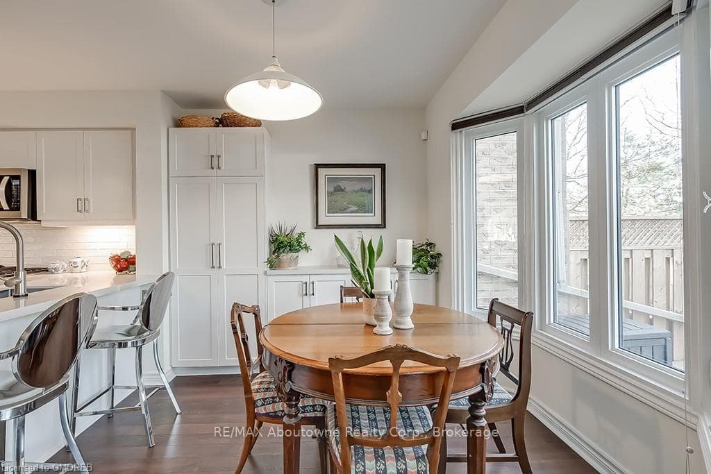 286 HAMILTON Drive Unit 1 photo 16