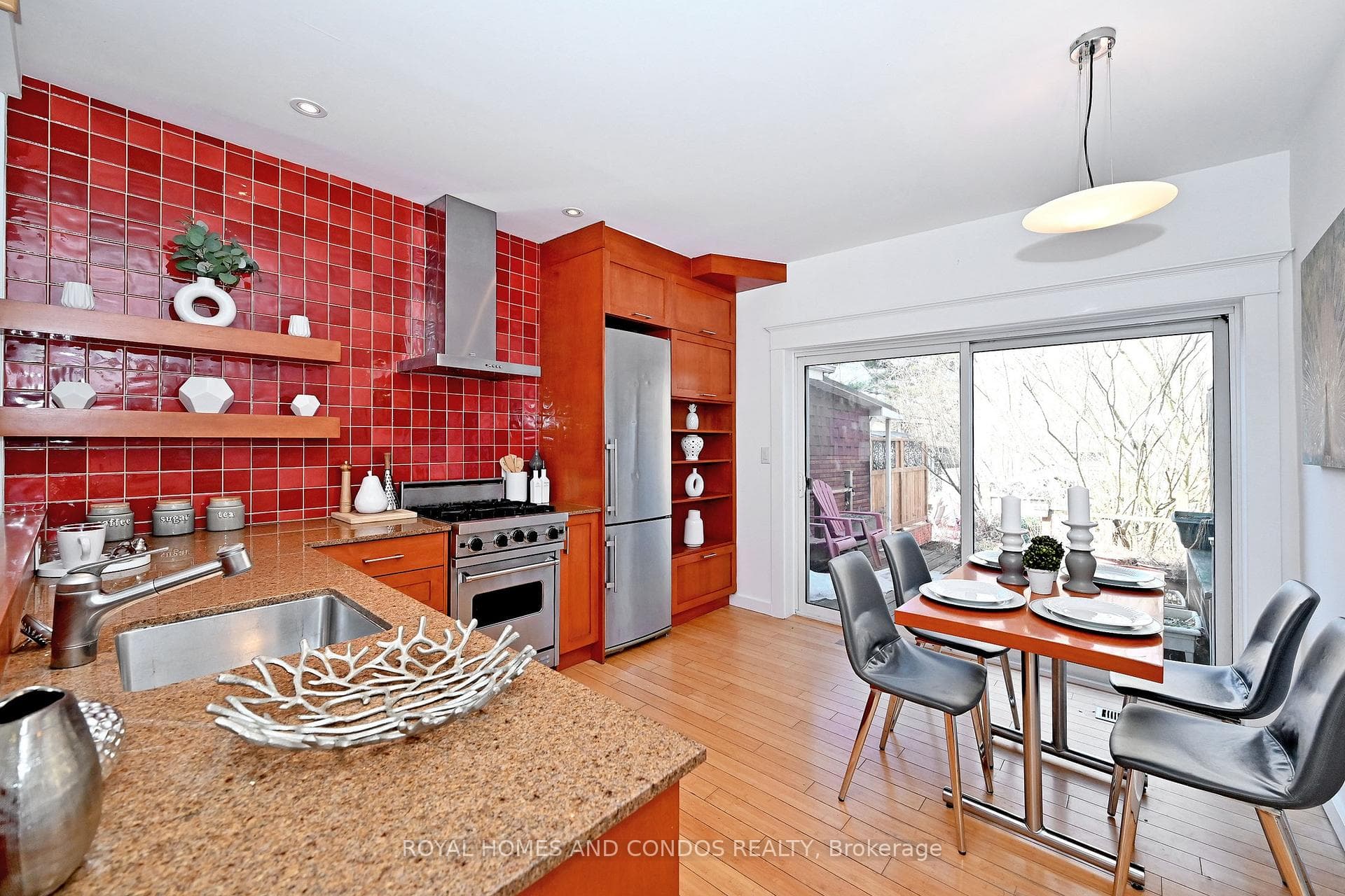14 Balfour Avenue photo 11