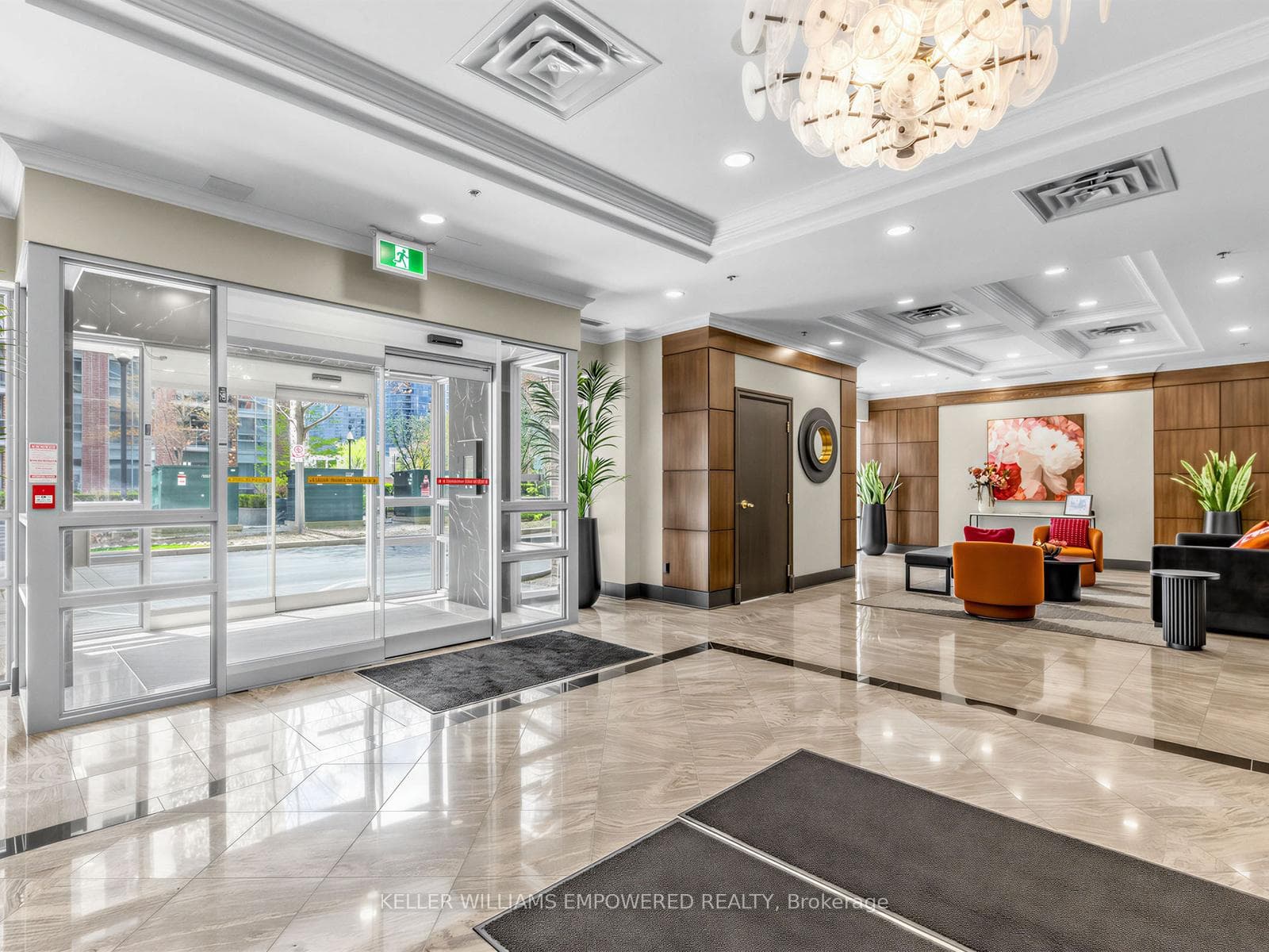 Stylish & Sophisticated Renovated Lobby