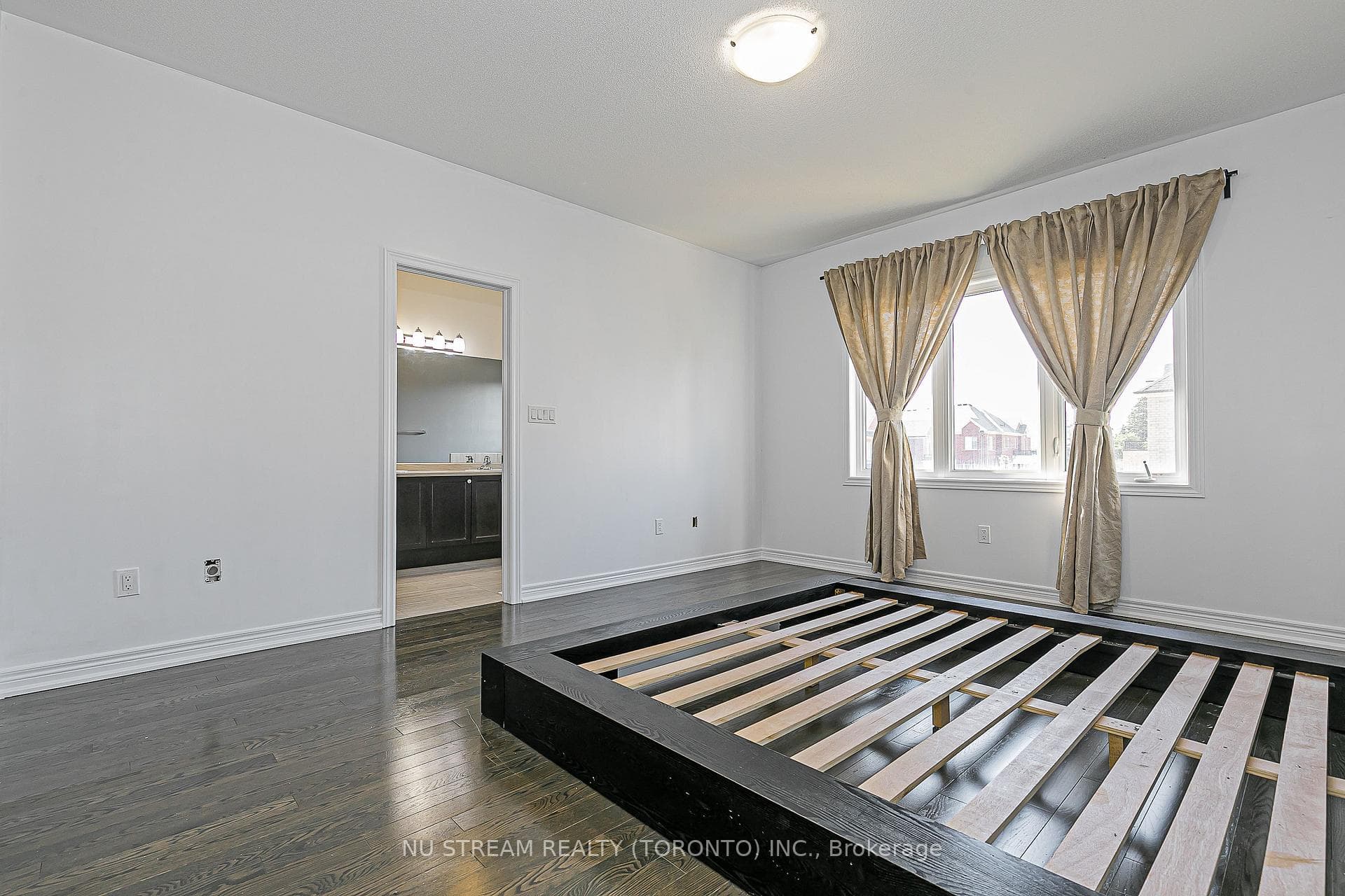 194 Paradelle Drive photo 29