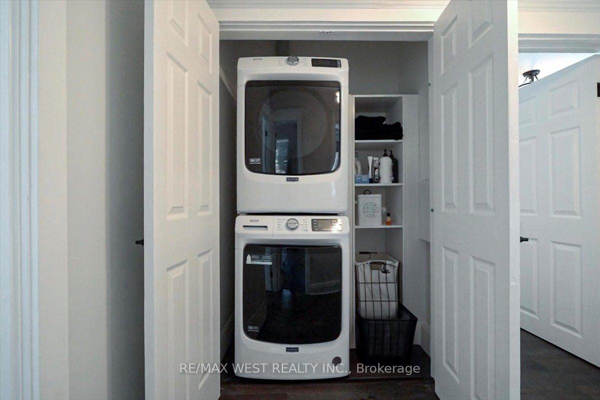 206 Howard Park Avenue photo 37