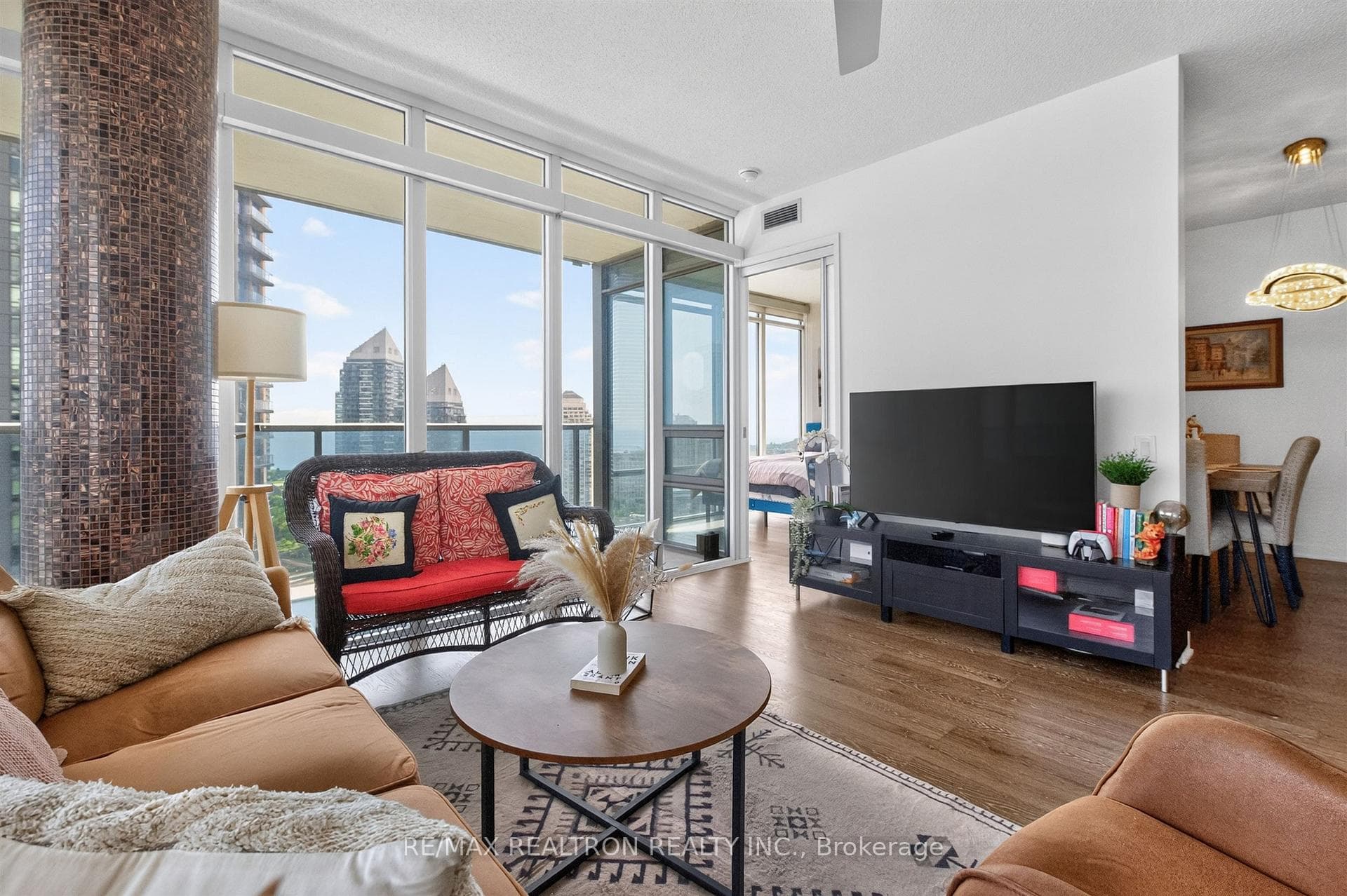 88 Park Lawn Drive Unit 2708 photo 18