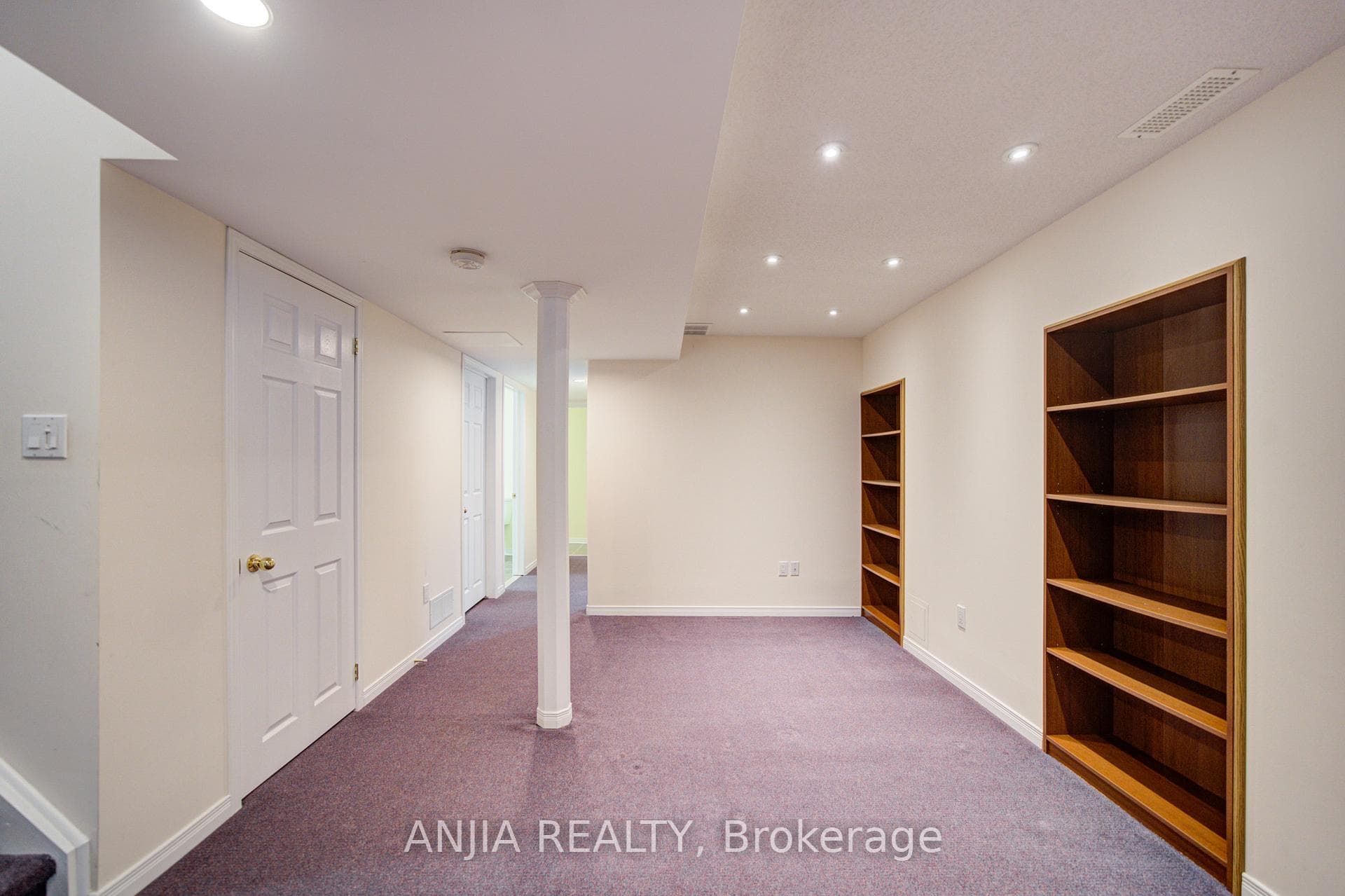 281 Mingay Avenue photo 42