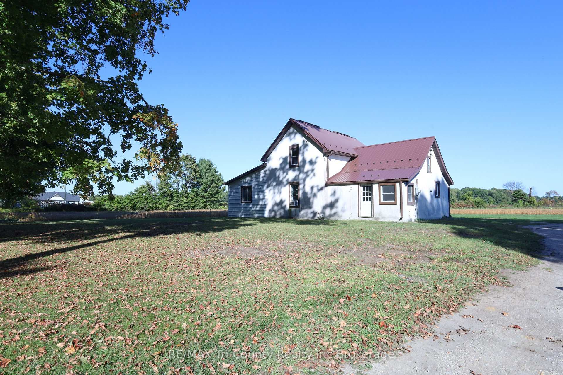 1225 1st Concession ENR Road photo 7