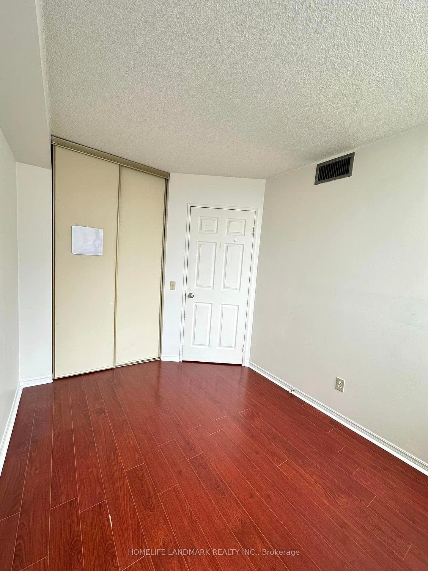7 Bishop Avenue Unit 410 photo 19