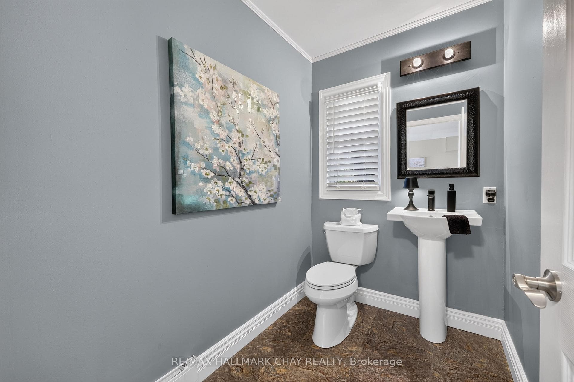 2289 Lakeshore Road photo 35