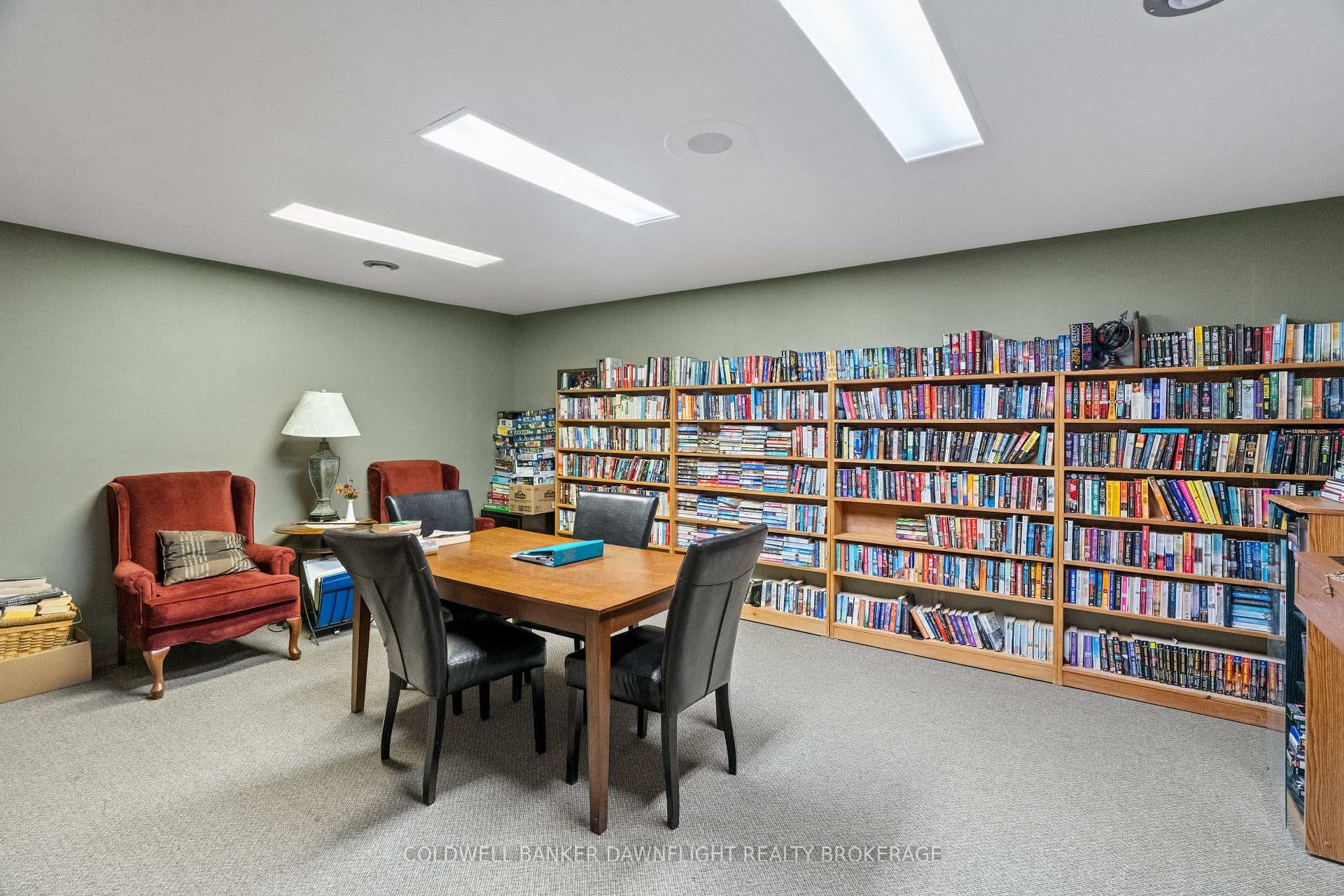 4 Redford Drive photo 41