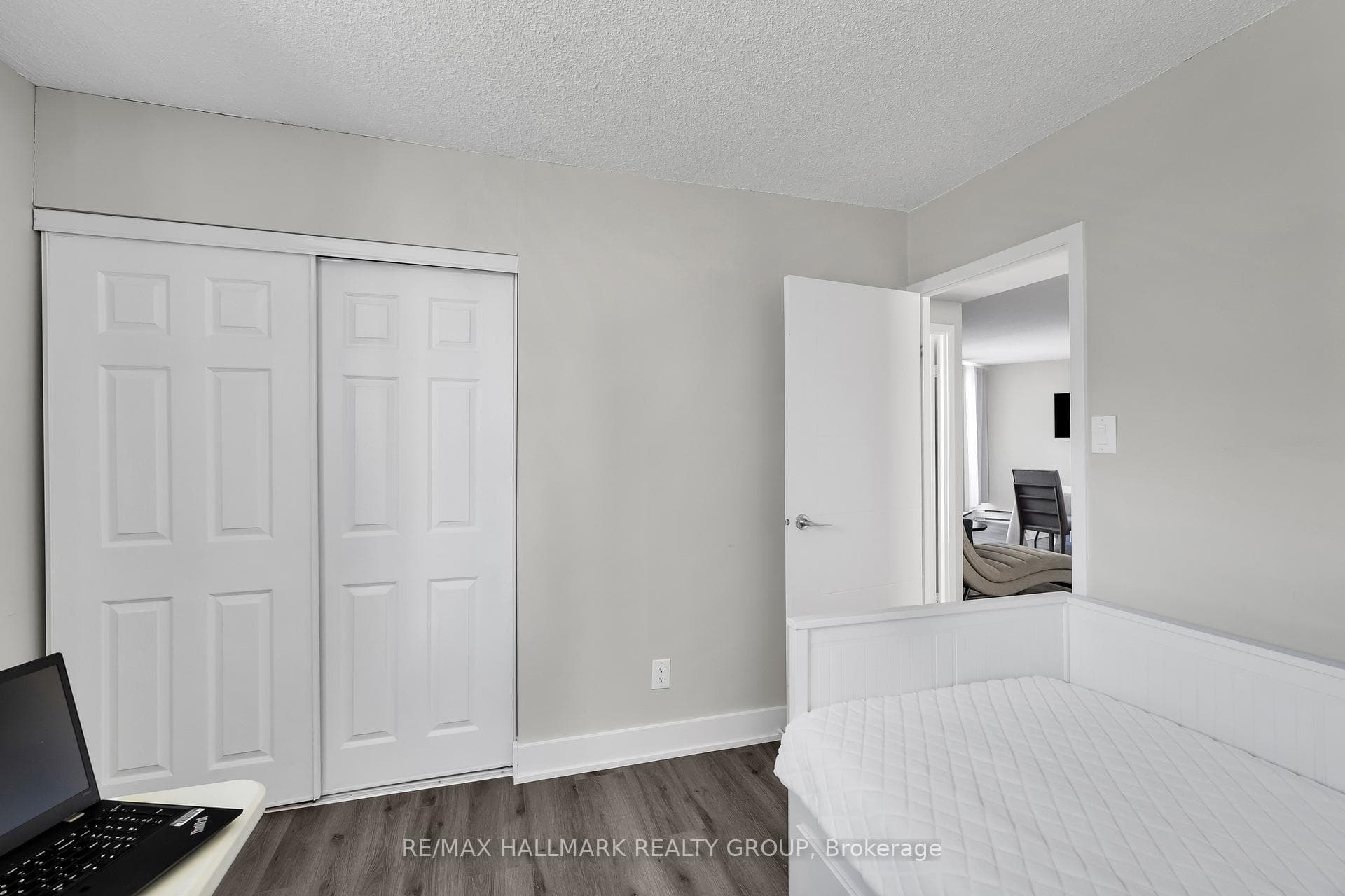 900 Dynes Road Unit 407 photo 28