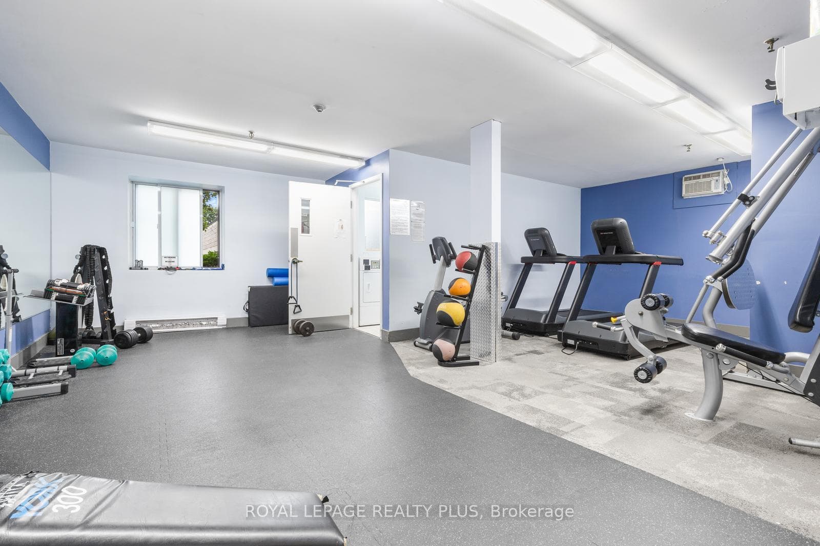 6720 Glen Erin Drive Unit 1012 photo 24