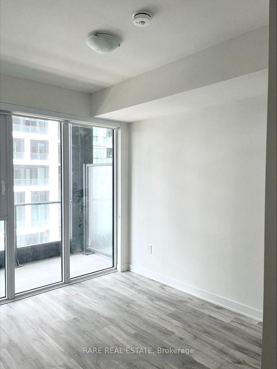 60 Princess Street Unit 530 photo 3