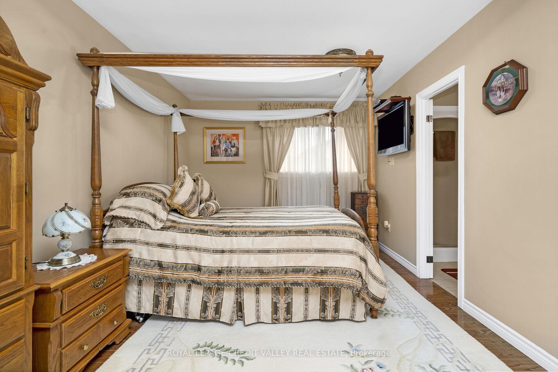 13 Bairstow Crescent photo 14