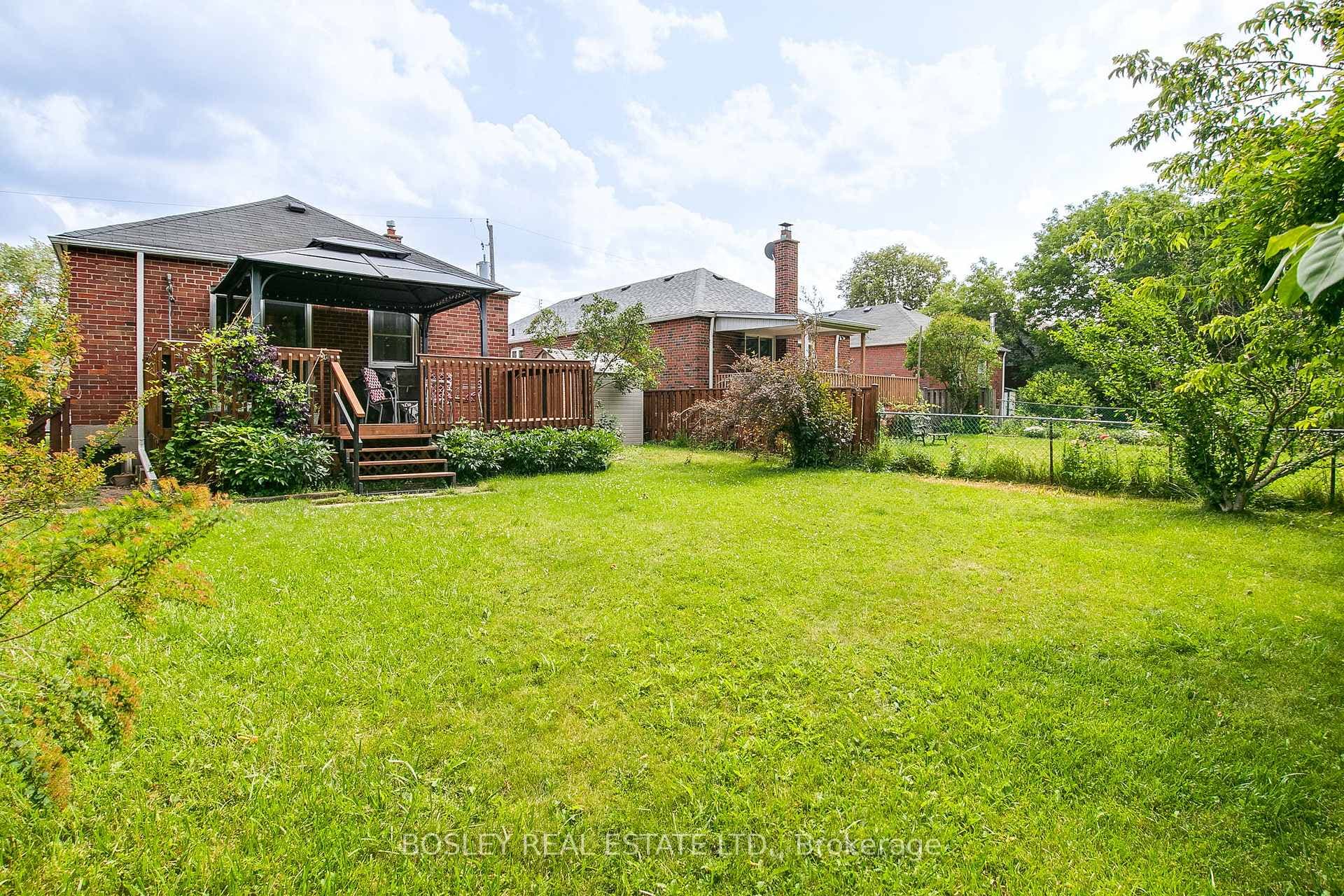 251 Ellington Drive photo 38