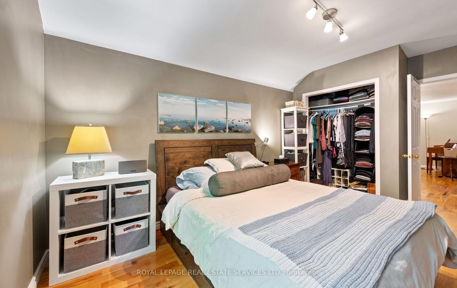 613 Beresford Avenue photo 24