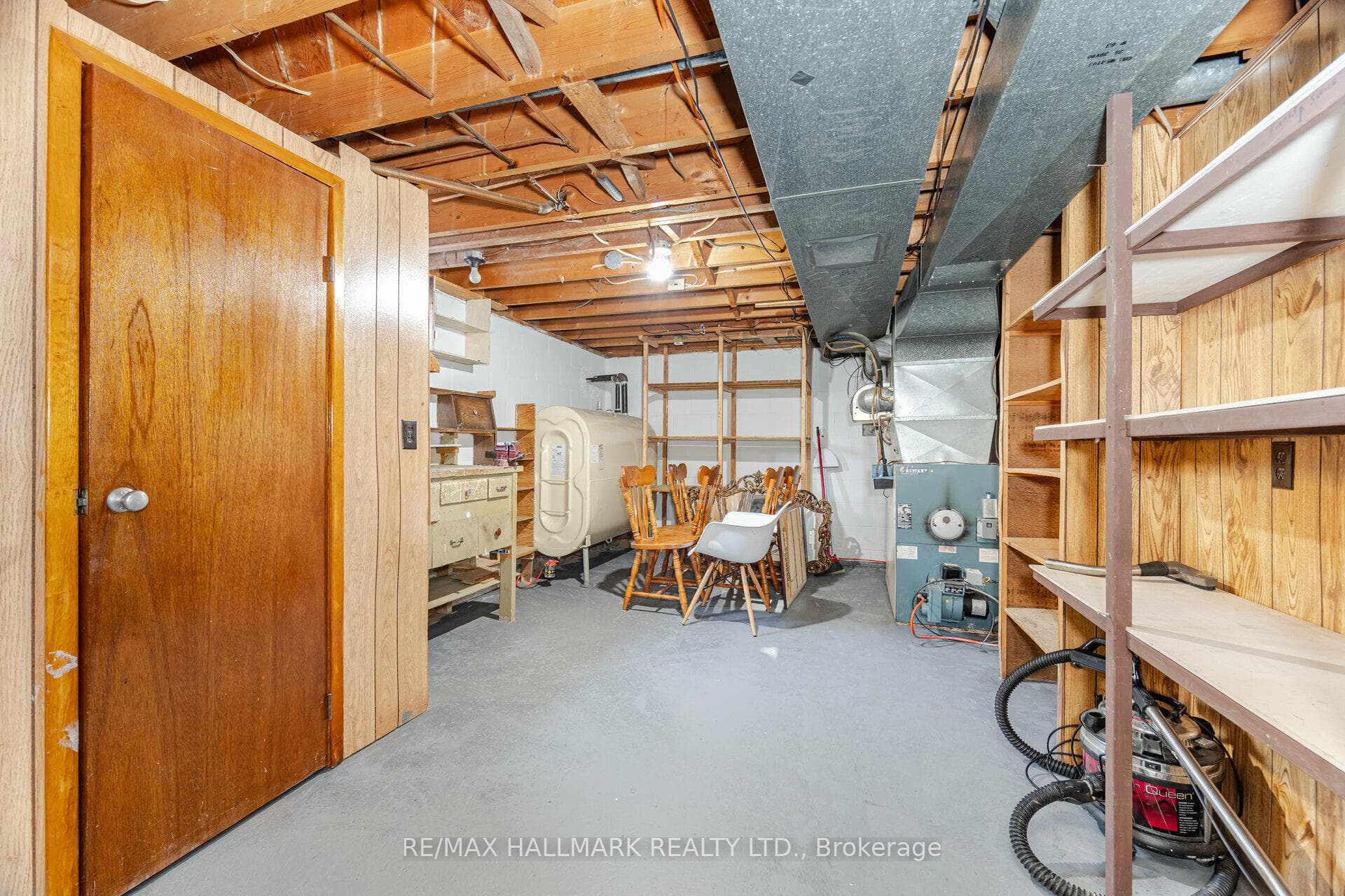 461 Cromwell Avenue photo 28