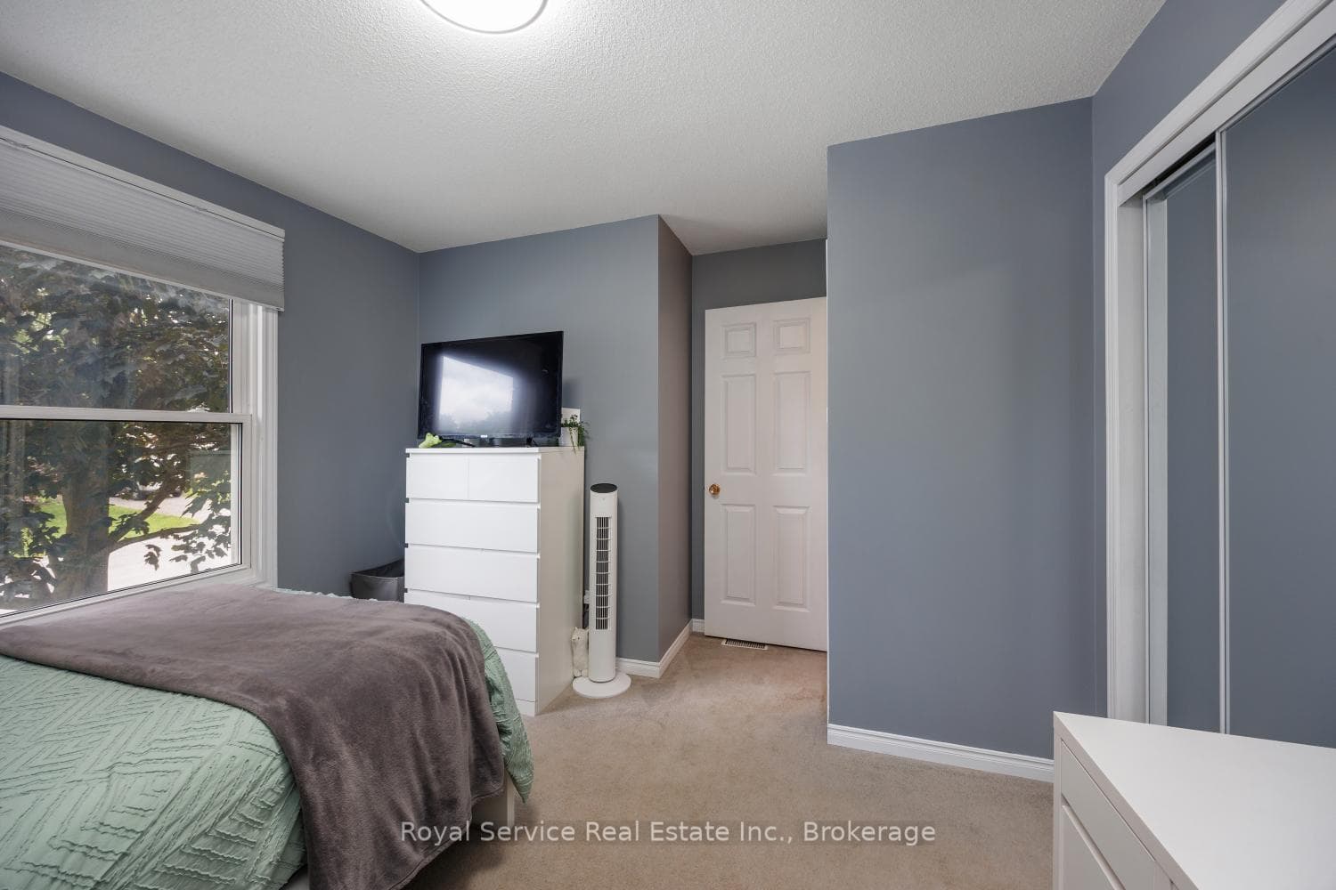 900 Stewart Drive photo 23