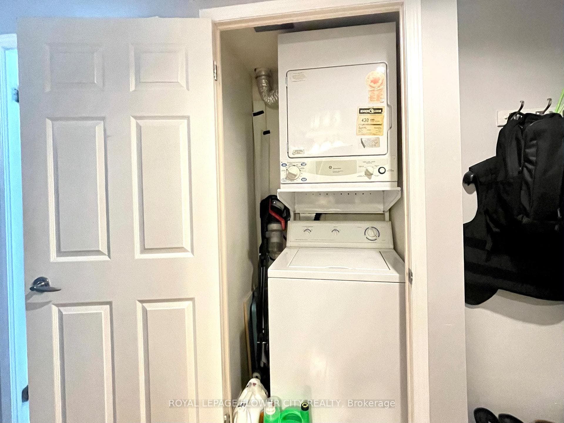 228 Queens Quay Unit 801 photo 33