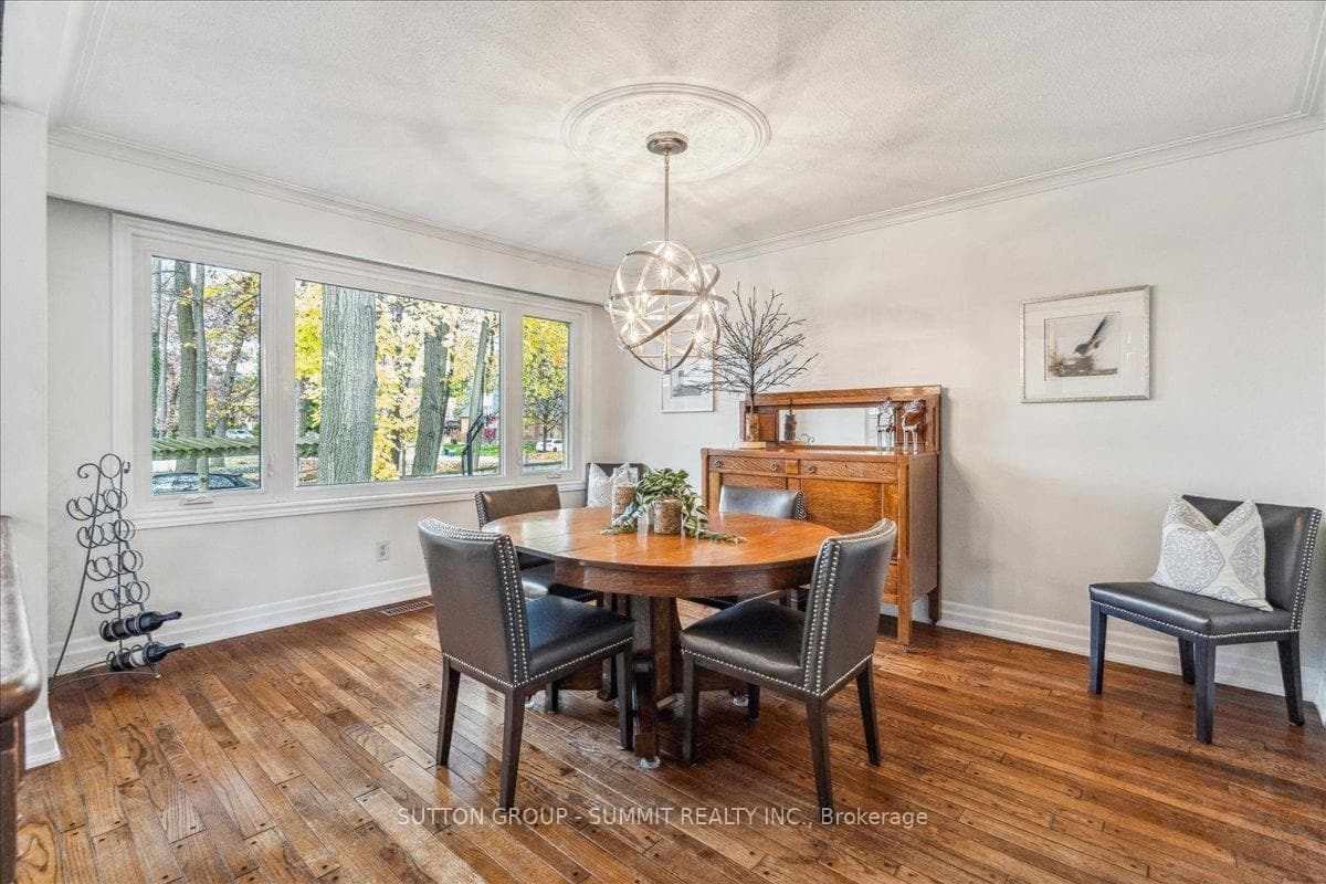 756 King Road photo 5