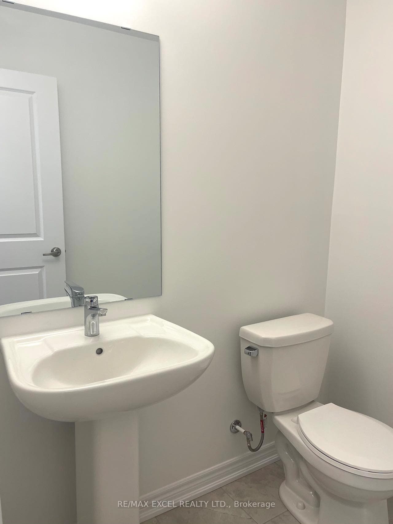11818 Tenth Line photo 10