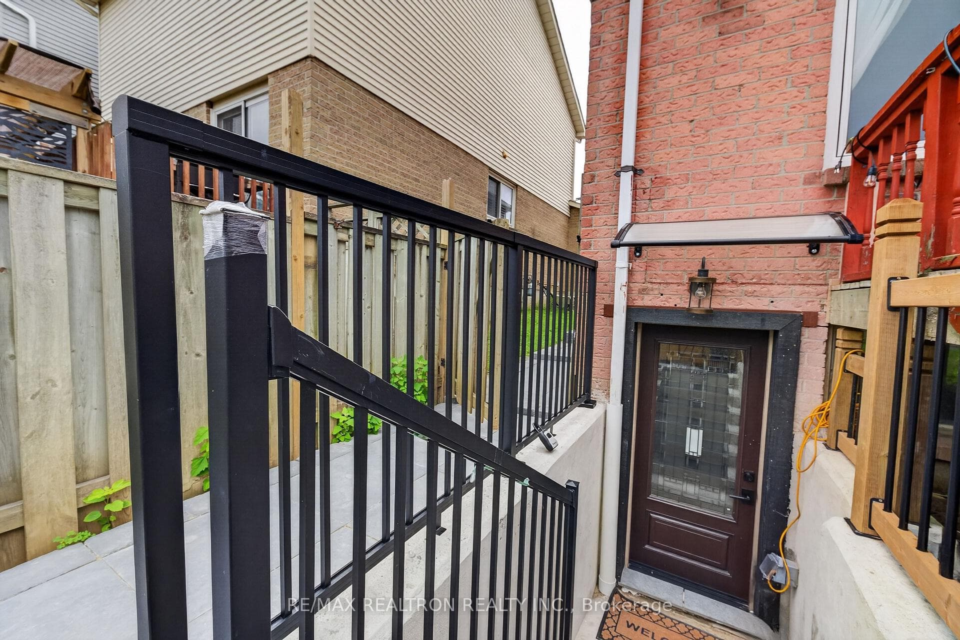 40 Carr Drive photo 3