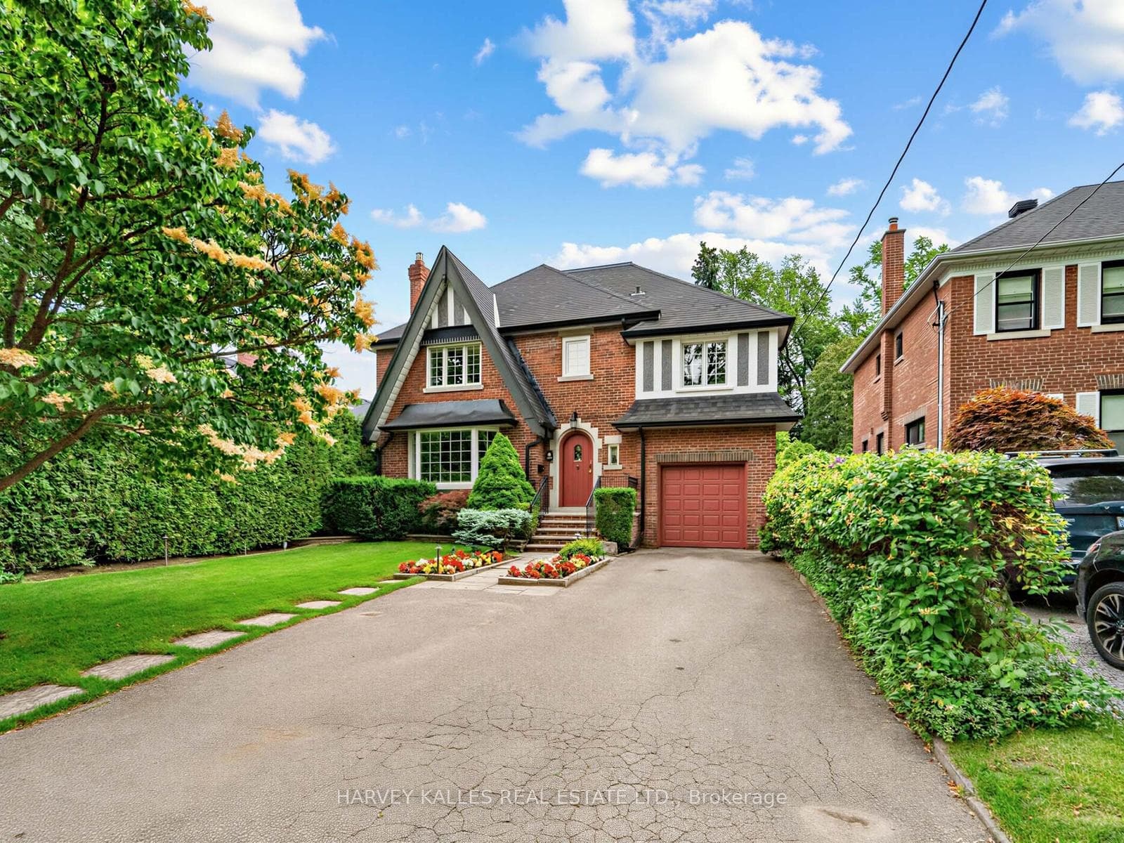 287 St. Leonard's Avenue photo 1