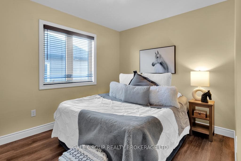 125 Links Crescent photo 21