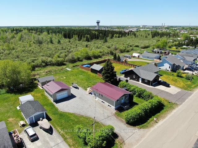 233 Brunetville Road photo 2