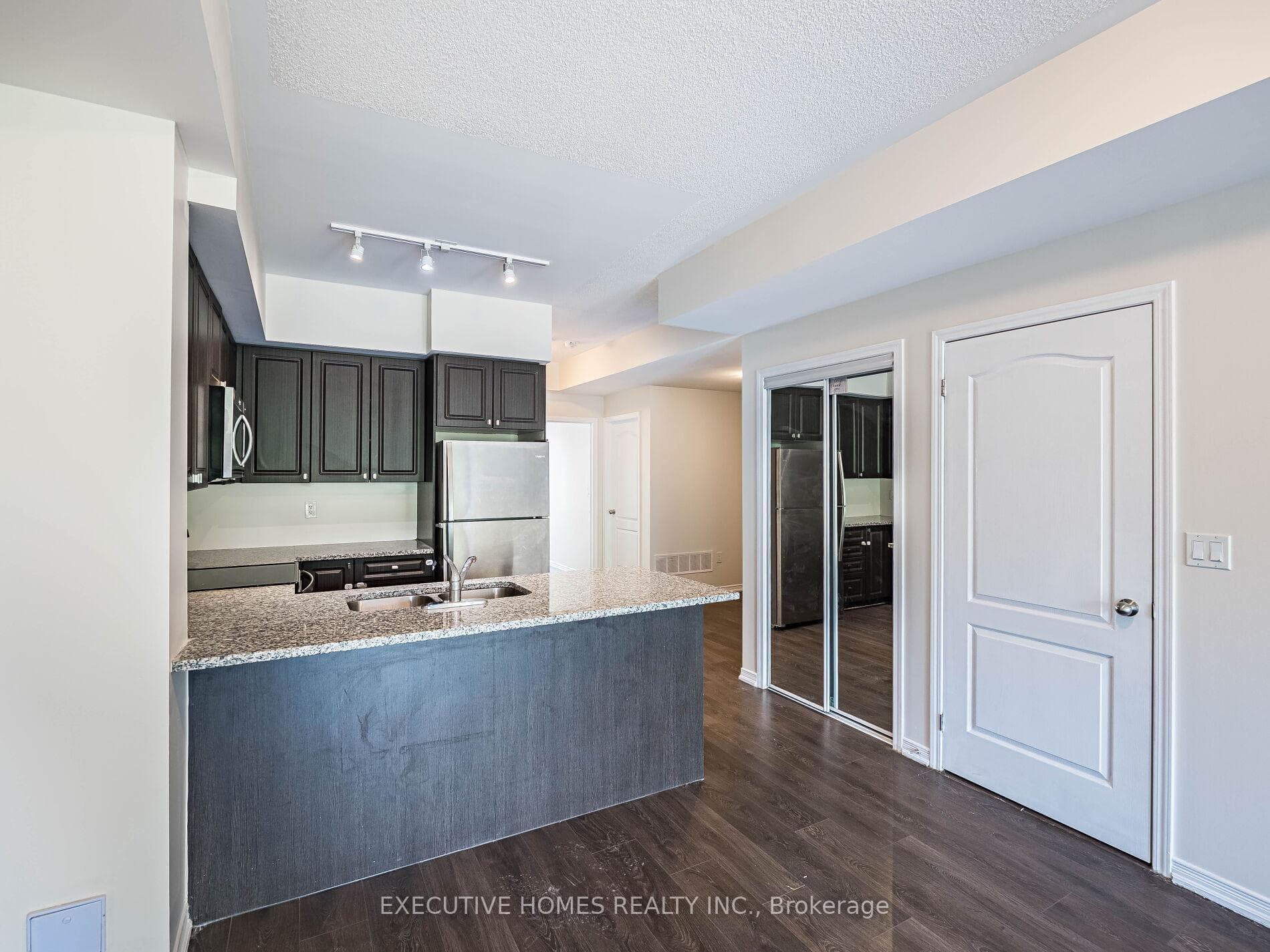 500 Kingbird Grove Unit 223 photo 19