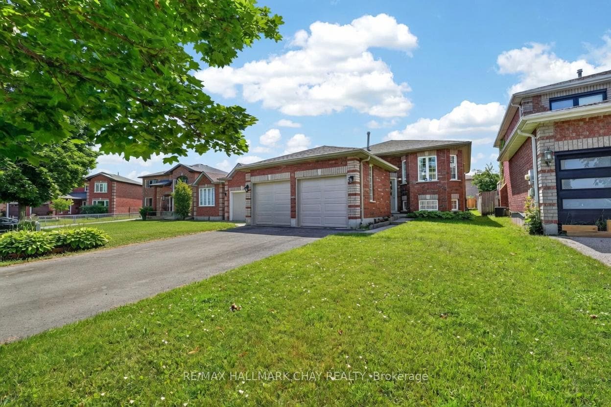 41 Hodgson Drive photo 2