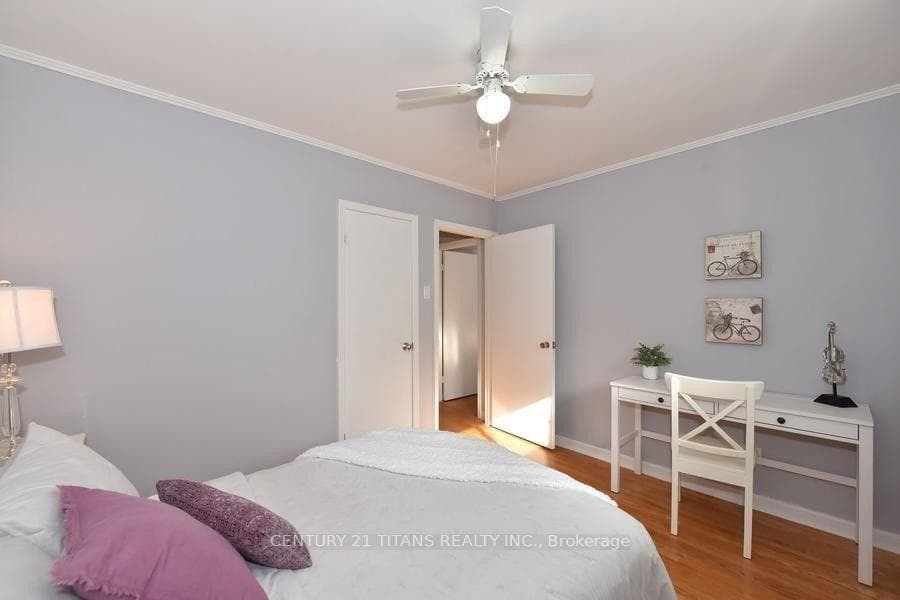 137 Sherwood Forest Drive photo 21