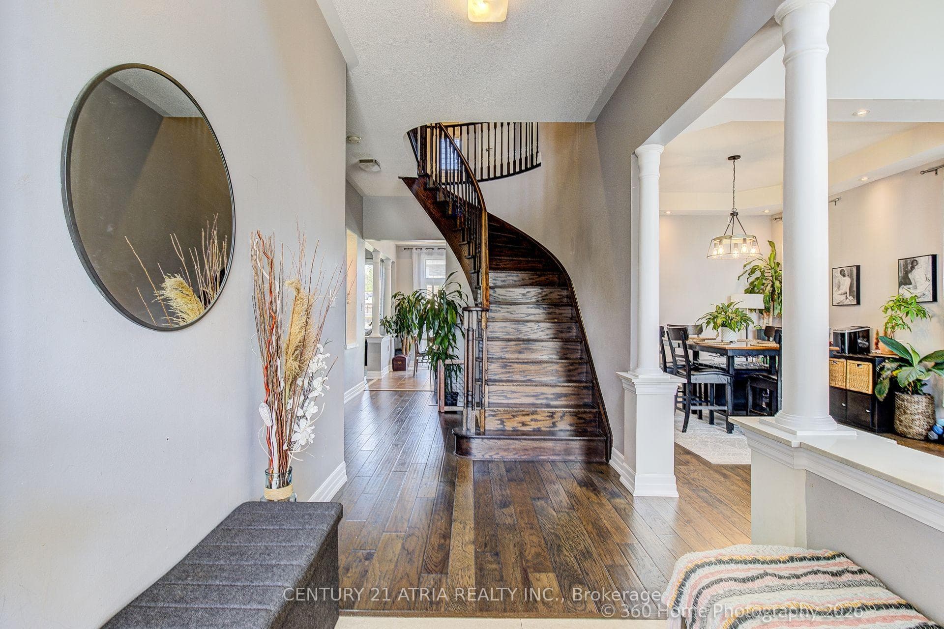 1386 Sheldon Street photo 3