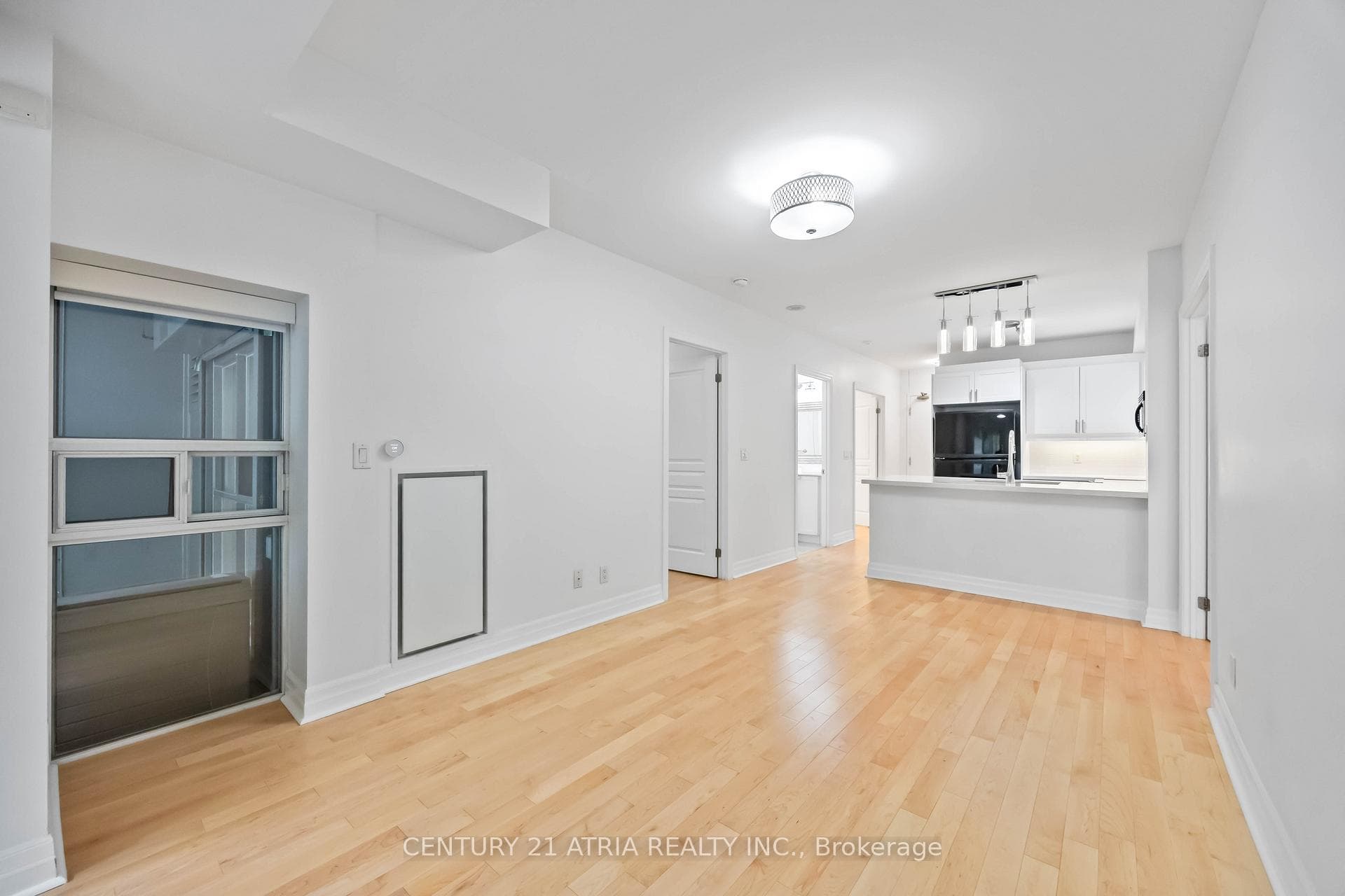 1801 Bayview Avenue Unit 107 photo 9