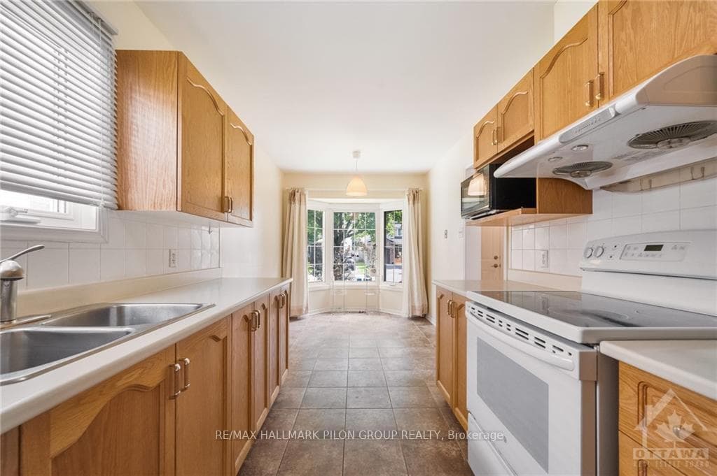 1468 SHAWINIGAN Street photo 7