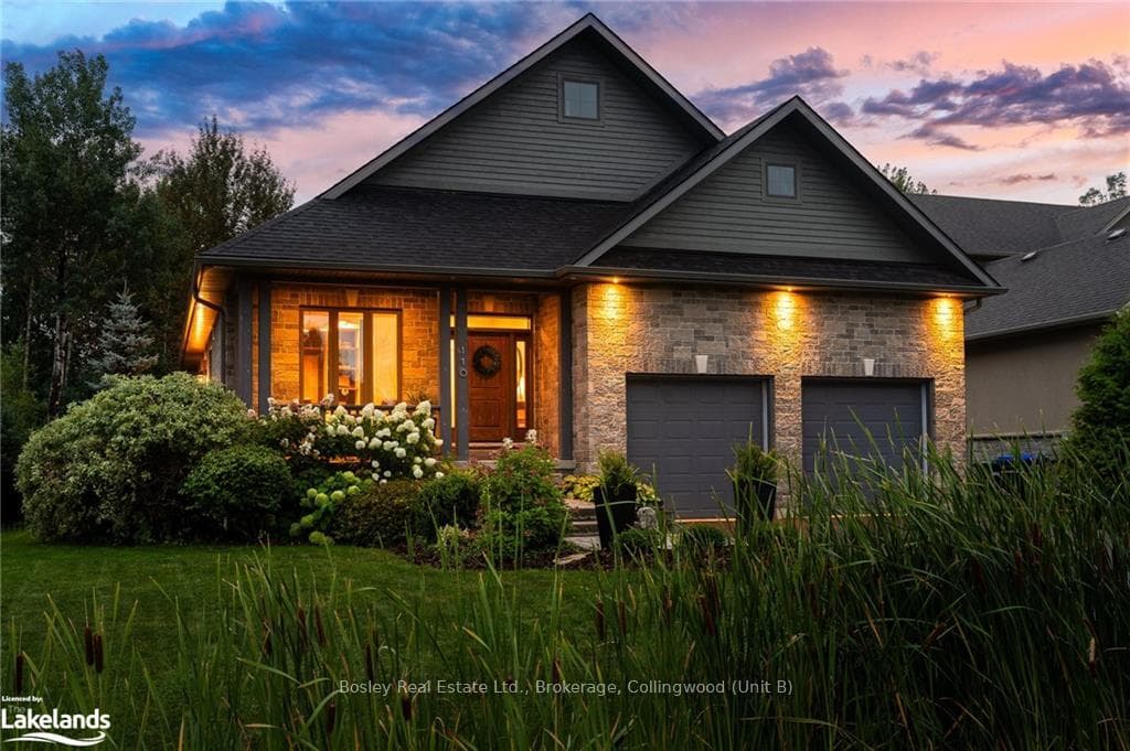 110 MARY Street photo 1