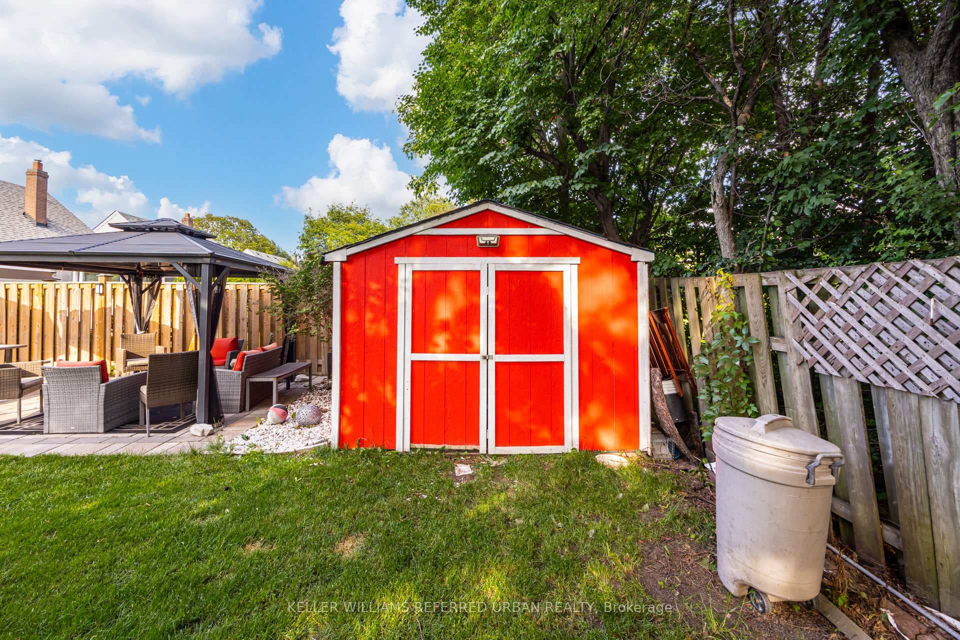 23 Allenby Avenue photo 42