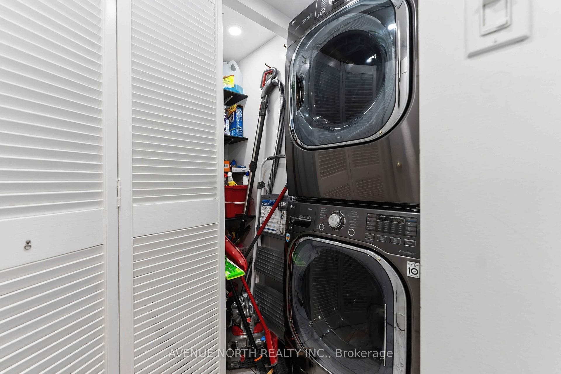 500 Laurier Avenue Unit 908 photo 18