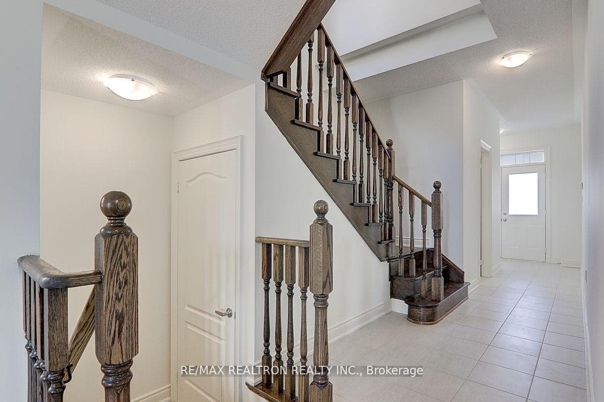 263 Mckean Drive photo 23