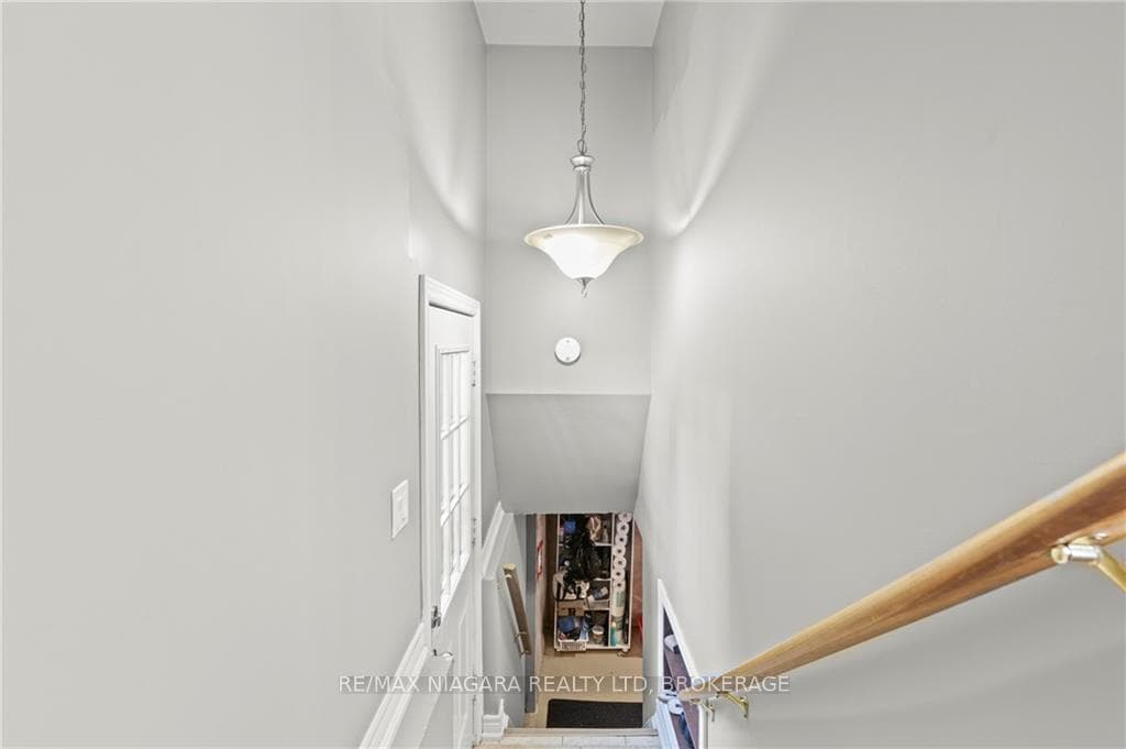 93 Sherwood Avenue photo 21