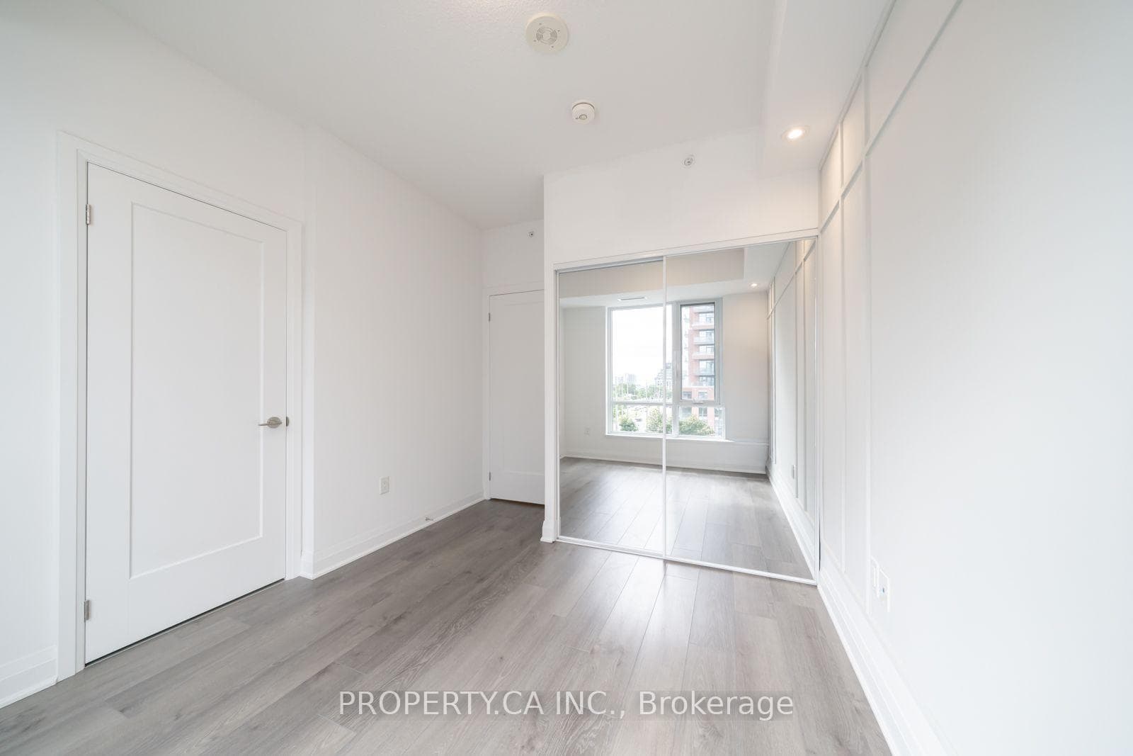 3220 Sheppard Avenue Unit 308 photo 10