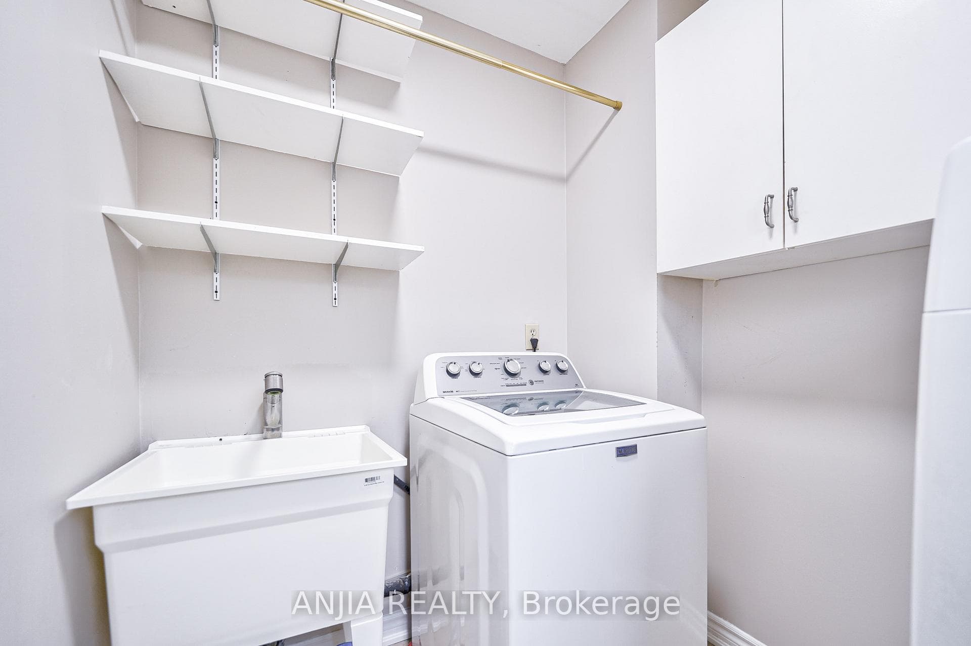 28 Spangler Road photo 20