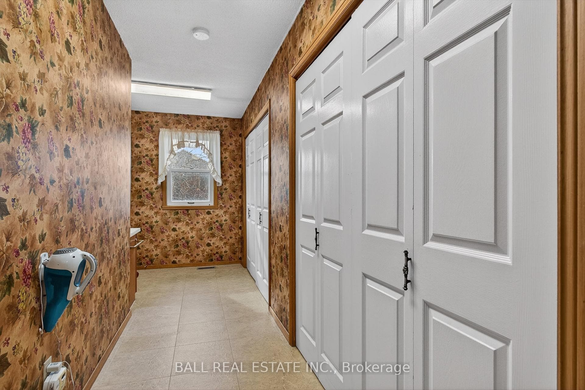 1034 Tara Road photo 27