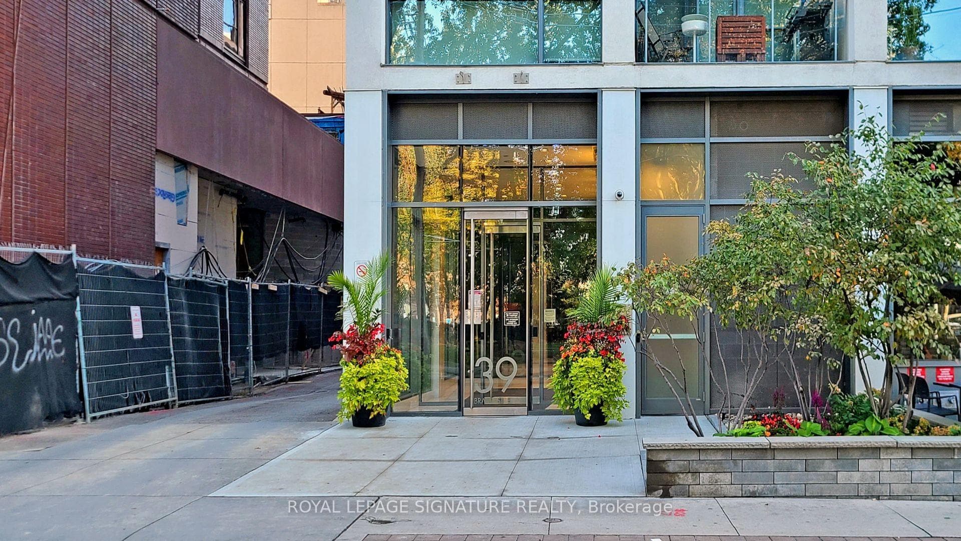 39 Brant Street Unit 203 photo 25