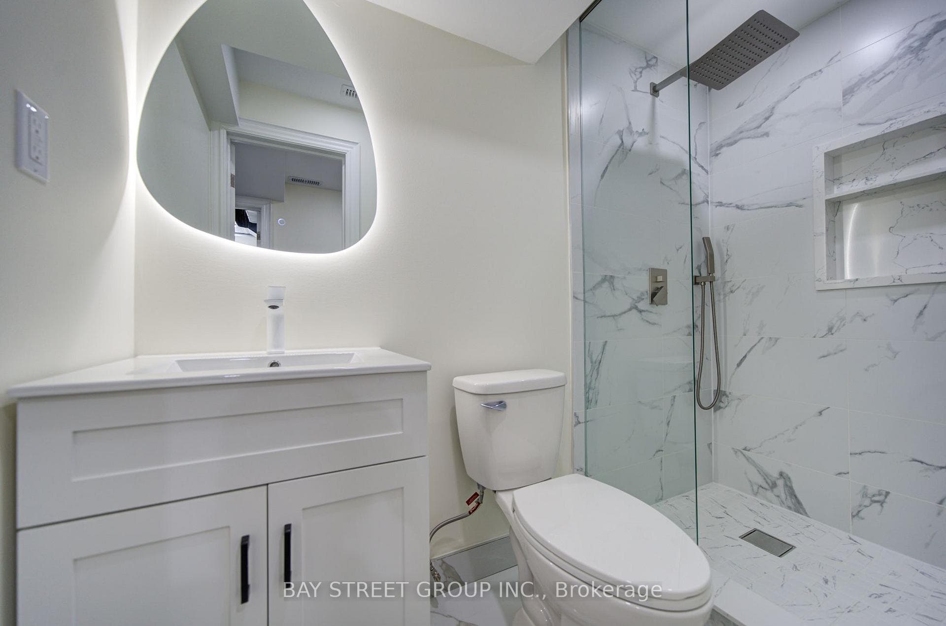 113 Drizzel Crescent photo 45
