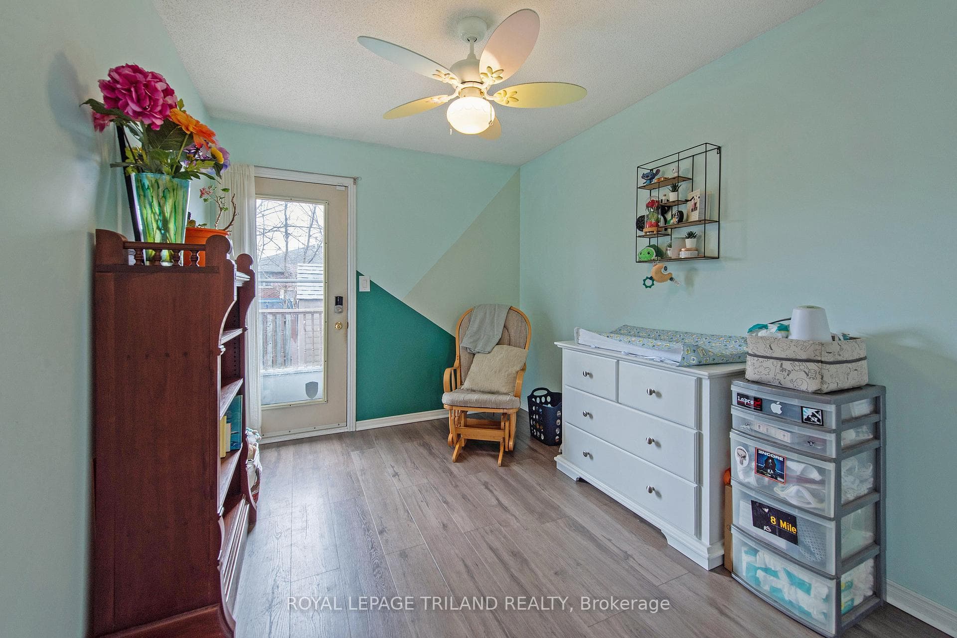 7 GOLDING Place photo 23