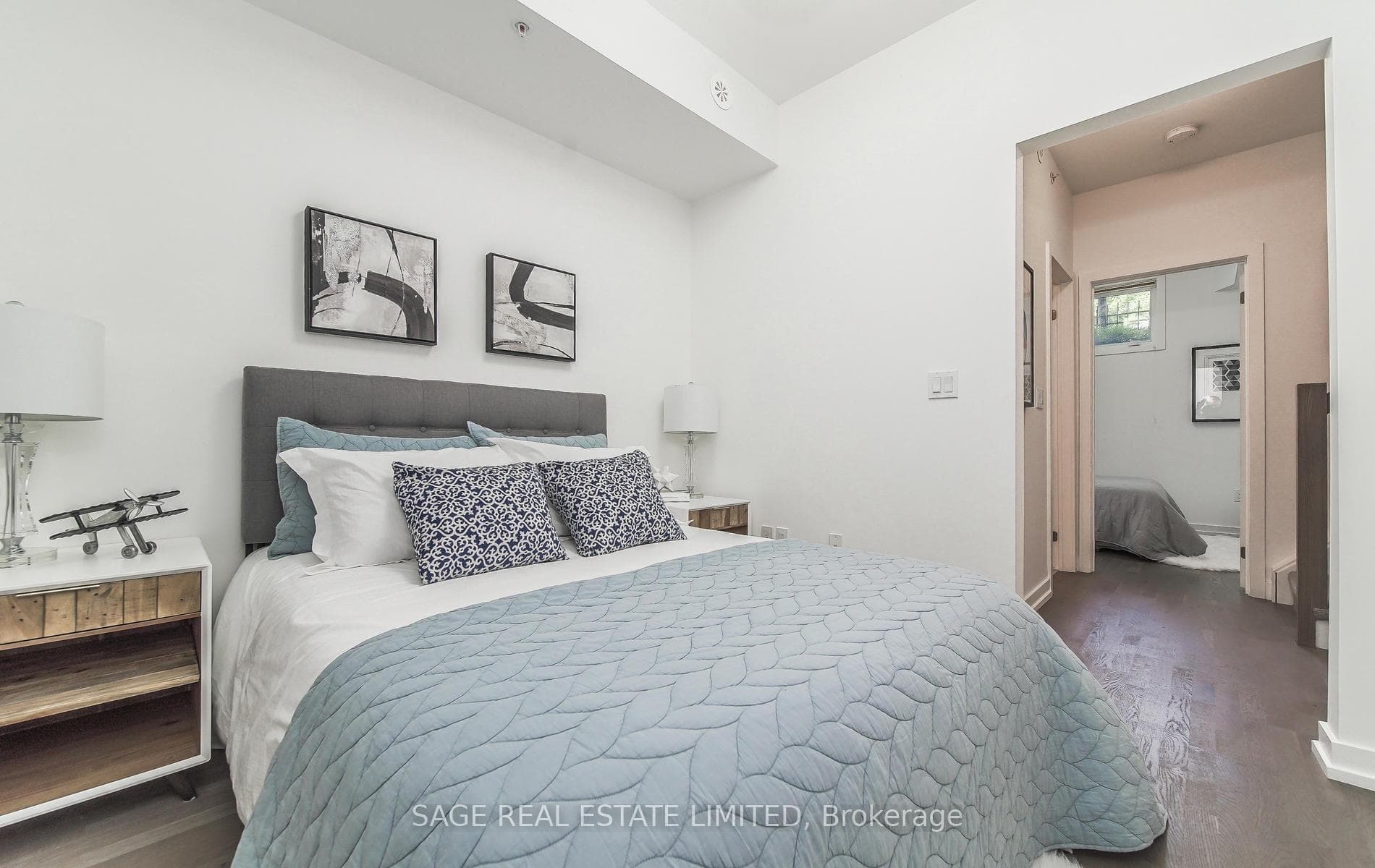 150 Broadview Avenue Unit Th11 photo 12
