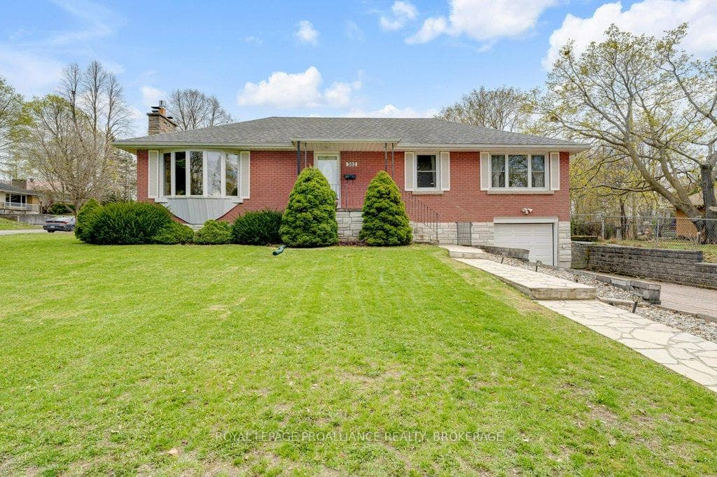 302 Arrowhead Place photo 4